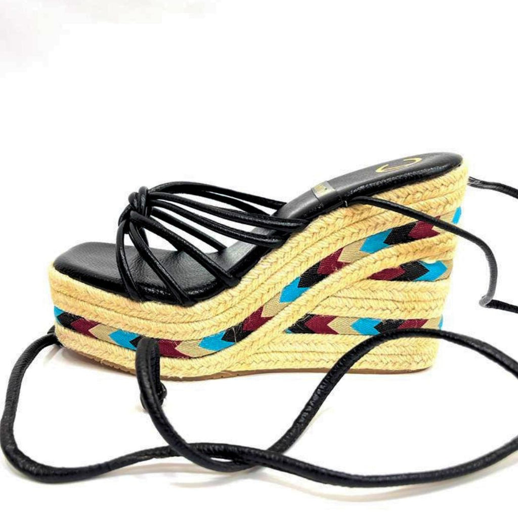 PLATAFORMA - HOSSANA - 7.5 - CUERO NEGRO - CALZADO CACHATINA
